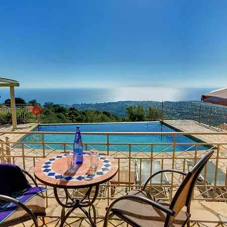 Sleeps 4 Pool Air Con Wifi Villa *