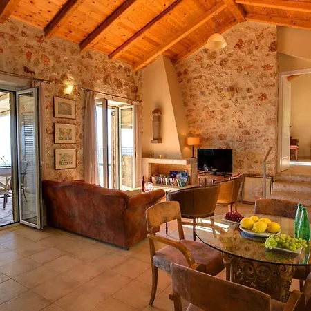 Sleeps 4 Pool Air Con Wifi Villa Fanies
